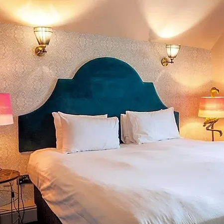 House Bedrooms Apartmán *