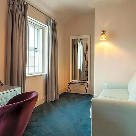 House Bedrooms *